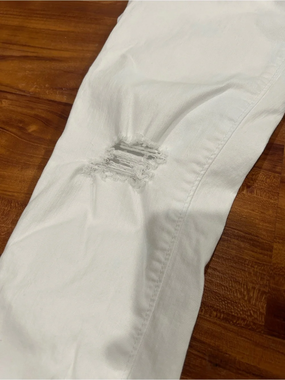 White Jeans Loft Modern Skinny with Ripped detailing